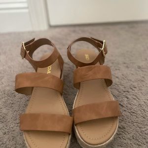 Soda Platform Sandal